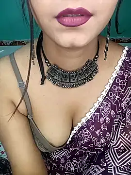 Snapshot of Diamond_queeen chatting on 12.01.24 Diamond queeen online show from 12.01.24