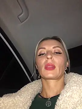 Diamond Bunny  online show from 12.11.24