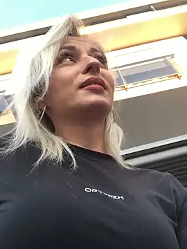 Diamond Bunny  online show from 03.11.25