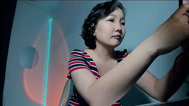 Snapshot of himeros_goddess chatting on 12.14.24 himeros goddess online show from 12.14.24