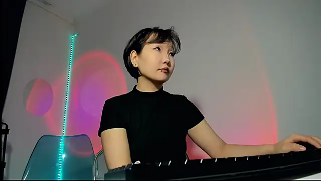 Snapshot of himeros_goddess chatting on 01.05.25 himeros goddess online show from 01.05.25