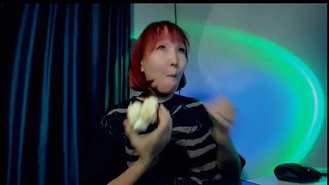 Snapshot of himeros_goddess chatting on 10.06.25 himeros goddess online show from 10.06.25