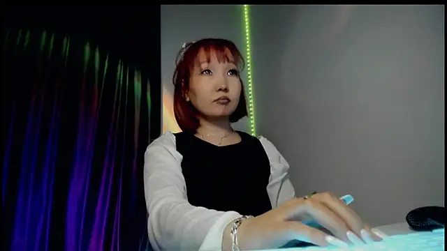 Snapshot of himeros_goddess chatting on 10.10.25 himeros goddess online show from 10.10.25