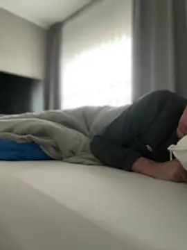 youssef00711 online show from 12.21.25