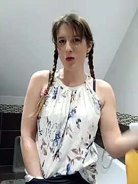 Hexe12346 online show from 02.20.25