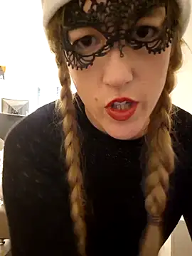 Hexe12346 online show from 12.21.25