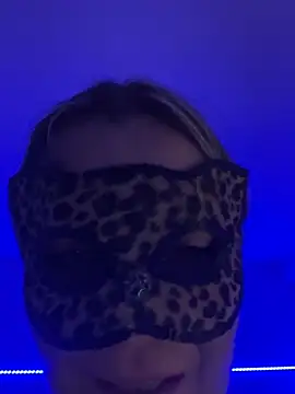 Snapshot of Lyannabuena69 chatting on 12.24.24 Lyannabuena69 online show from 12.24.24