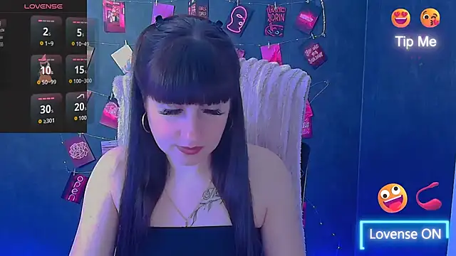 Snapshot of Violla_My chatting on 04.24.26 Violla My online show from 04.24.26