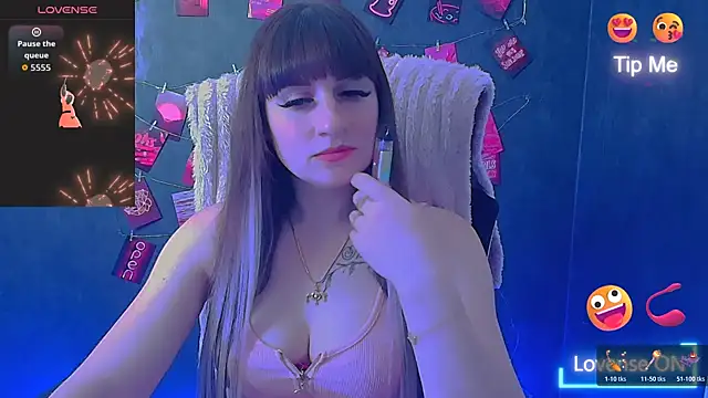Snapshot of Violla_My chatting on 05.08.26 Violla My online show from 05.08.26