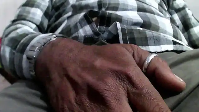 Snapshot of GO_LALA chatting on 12.09.24 GO LALA online show from 12.09.24