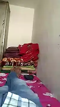 Snapshot of GO_LALA chatting on 12.21.24 GO LALA online show from 12.21.24