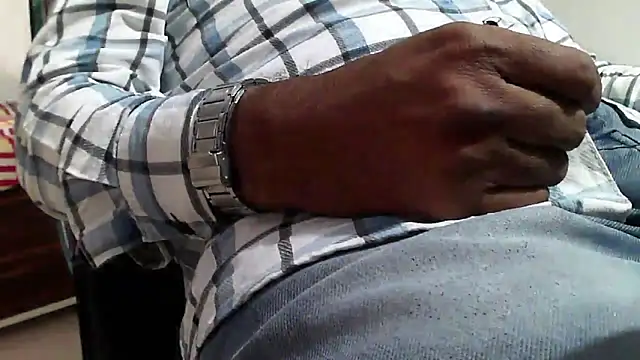 Snapshot of GO_LALA chatting on 01.28.25 GO LALA online show from 01.28.25