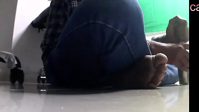 Snapshot of GO_LALA chatting on 03.20.25 GO LALA online show from 03.20.25