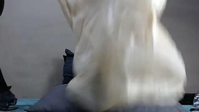 BustyMelonssXXXX online show from 04.16.26