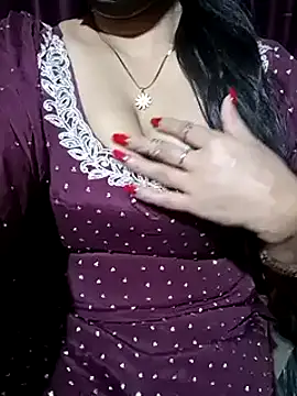 Anamika Kapoor online show from 02.28.25