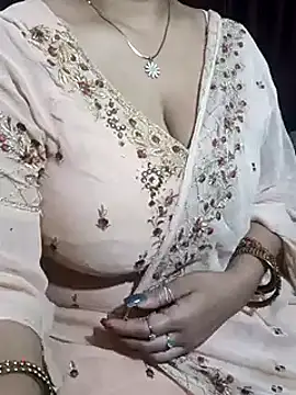 Anamika Kapoor online show from 03.05.25