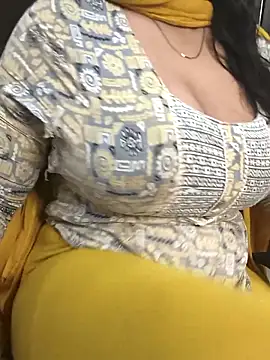 Anamika Kapoor online show from 09.11.25