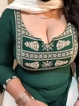 Anamika Kapoor online show from 09.20.25