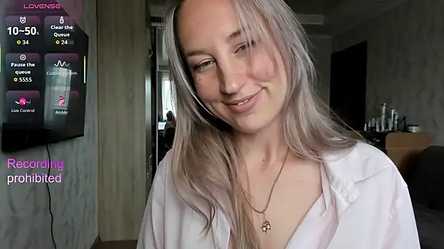 Snapshot of lady_Nati chatting on 05.17.26 lady Nati online show from 05.17.26