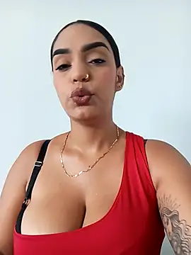 Sara-77 online show from 10.21.25