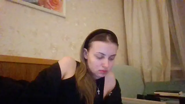 Snapshot of Sweety_Nika chatting on 12.10.24 Sweety Nika online show from 12.10.24