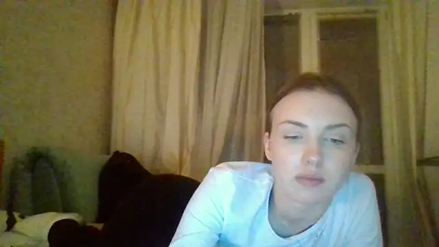 Snapshot of Sweety_Nika chatting on 12.20.24 Sweety Nika online show from 12.20.24