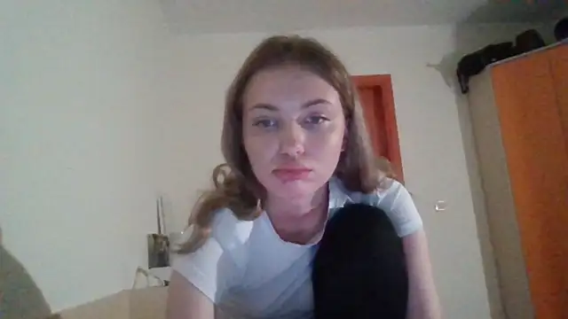 Snapshot of Sweety_Nika chatting on 01.05.25 Sweety Nika online show from 01.05.25