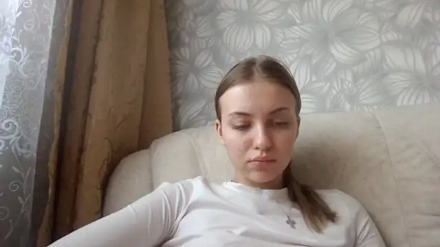 Snapshot of Sweety_Nika chatting on 01.13.25 Sweety Nika online show from 01.13.25