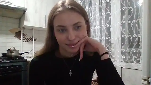 Snapshot of Sweety_Nika chatting on 02.07.25 Sweety Nika online show from 02.07.25