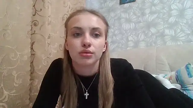 Snapshot of Sweety_Nika chatting on 02.16.25 Sweety Nika online show from 02.16.25
