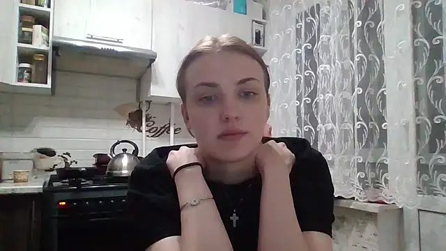 Snapshot of Sweety_Nika chatting on 02.21.25 Sweety Nika online show from 02.21.25