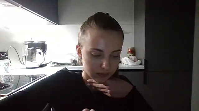 Snapshot of Sweety_Nika chatting on 09.17.25 Sweety Nika online show from 09.17.25