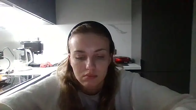 Snapshot of Sweety_Nika chatting on 10.01.25 Sweety Nika online show from 10.01.25
