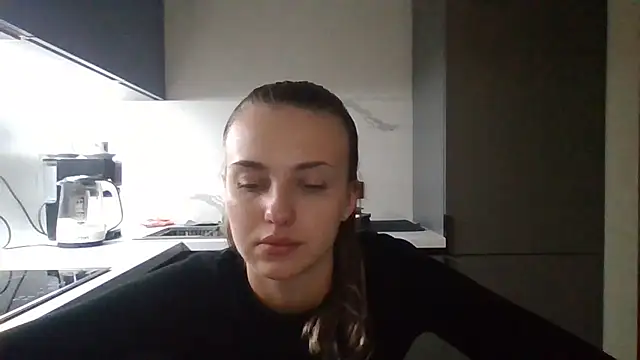 Snapshot of Sweety_Nika chatting on 10.03.25 Sweety Nika online show from 10.03.25