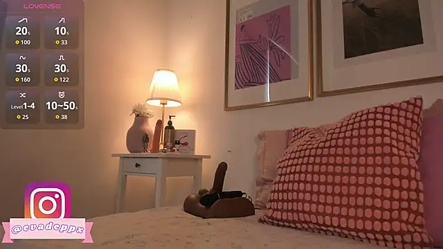 Snapshot of Eva_depp chatting on 09.09.25 Eva depp online show from 09.09.25