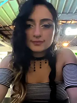 Lila Desiree online show from 01.08.25