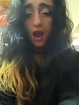 Lila Desiree online show from 02.11.25