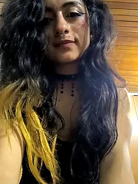 Lila Desiree online show from 03.04.25