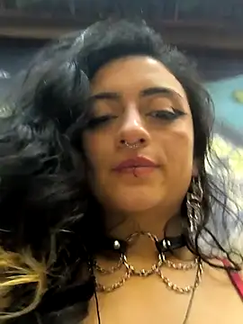 Lila Desiree online show from 03.10.25