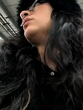 Lila Desiree online show from 10.07.25