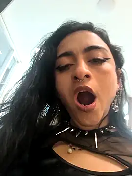 Lila Desiree online show from 03.06.26