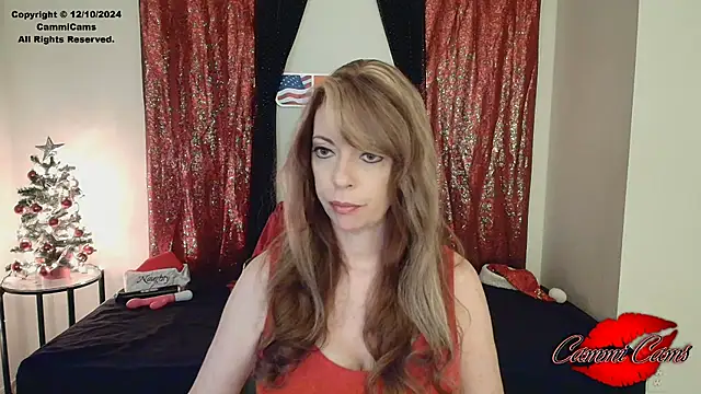 Snapshot of CammiCams chatting on 12.10.24 CammiCams online show from 12.10.24