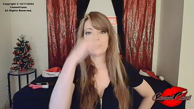 Snapshot of CammiCams chatting on 12.11.24 CammiCams online show from 12.11.24