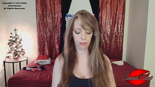 Snapshot of CammiCams chatting on 12.21.24 CammiCams online show from 12.21.24
