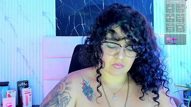 Reginavegaa online show from 11.03.25