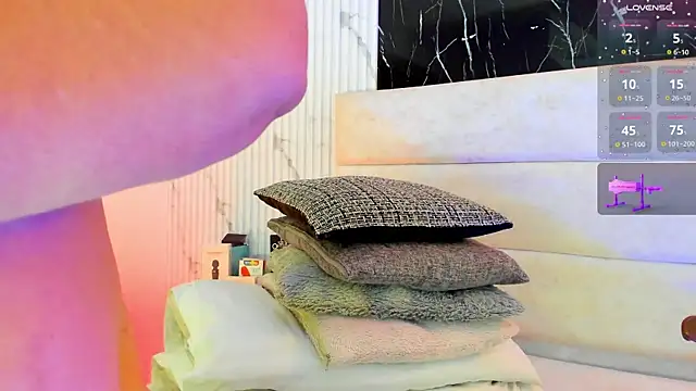 Reginavegaa online show from 11.05.25