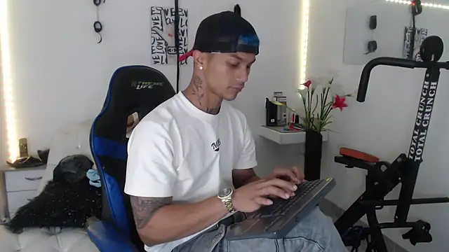 Leonard Price online show from 02.21.25