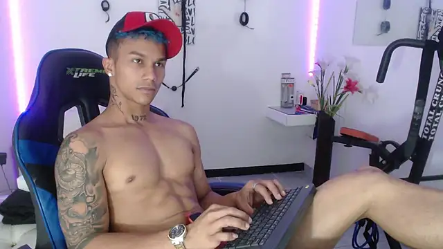 Leonard Price online show from 02.24.25