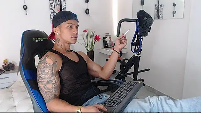 Leonard Price online show from 03.22.25