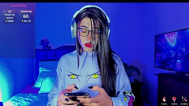 Lararose01 online show from 12.12.24